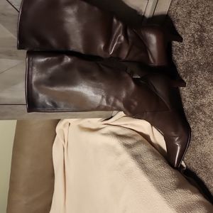 Brown size 9 boots